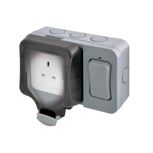STORM 1G EXTERNAL IP66 SWITCHED SOCKET 13AMP